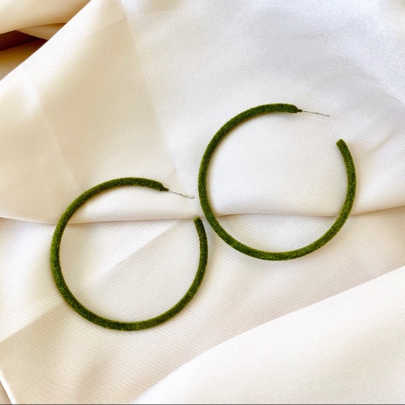 ❤️‍🔥𝕤𝕒𝕝𝕖❤️‍🔥🦋 fabric green hoops - Picture 3 of 6